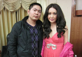 广州太阳成集团与明星合影